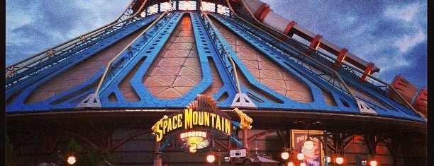 Space Mountain: Mission 2 is one of Paris.