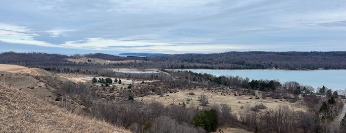 Pierce Stocking Drive Overlook #3 is one of 2016 TC.