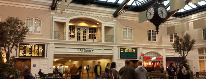 Savannah/Hilton Head International Airport is one of Savannah - A Cup Charged to the Brim.