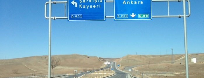 Sivas-Tokat Sehirlerarası Karayolu is one of Emre : понравившиеся места.