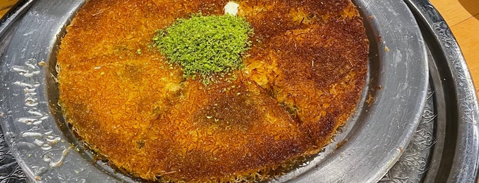 Beyzade Kahvaltı & Künefe is one of İstanbul Desserts.