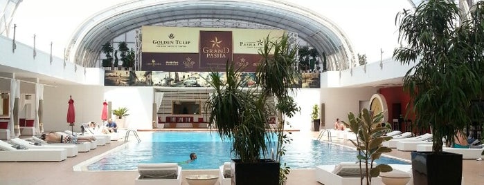 Golden Tulip Hotel Havuz Başı is one of Tempat yang Disukai 🦋Nimi🦋.