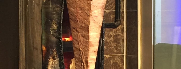 Uludağ Bursa iskender is one of ObirFarukさんのお気に入りスポット.
