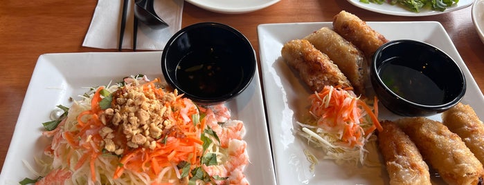 Green Lemongrass is one of Lunch and Dinner Vancouver.