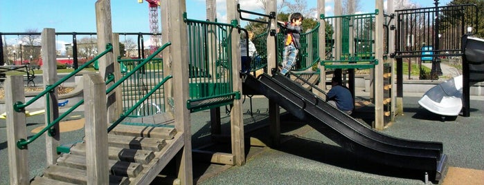Cal Anderson Park Playground is one of Tempat yang Disukai Jack.