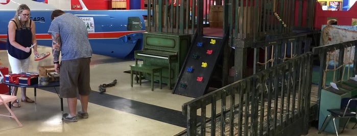 Northeast Texas Children's Museum is one of Tempat yang Disukai Monty.