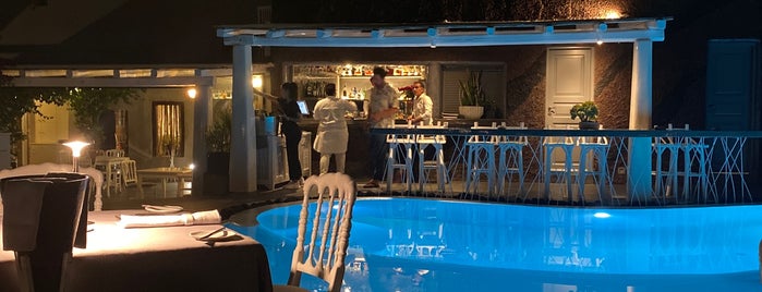 Lauda Restaurant is one of Santorini.