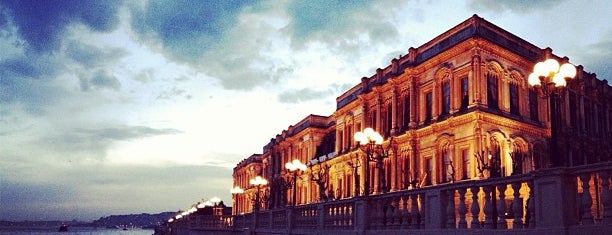 Çırağan Palace Kempinski Istanbul is one of Luxury Hotels in Istanbul.