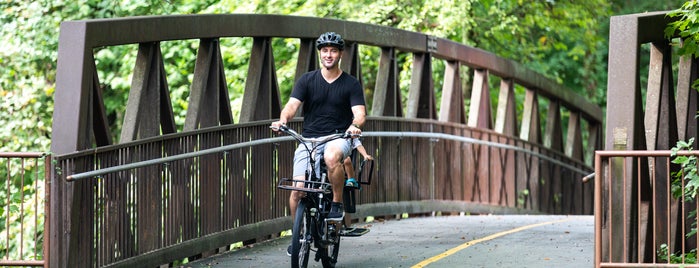 Pedego Electric Bikes Alpharetta is one of PJさんのお気に入りスポット.