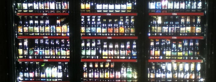 Cleveland Beer Cellars is one of Tempat yang Disukai Jeiran.