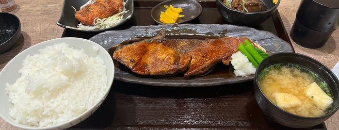 ごはんや 金沢 is one of 和食.