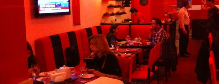 Dragon City Chinese Restaurant is one of Posti che sono piaciuti a Oytun.