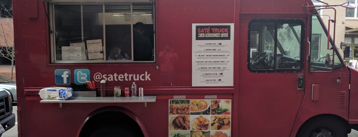 Sate Indonesian Food is one of dc foodtrucks.