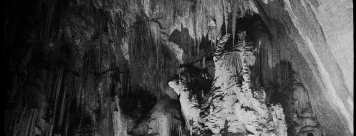 Caverna do Diabo is one of Lugares favoritos de Helio.