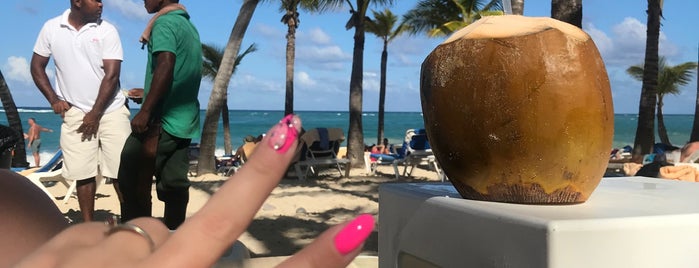 Beach At Riu Bambu is one of Alexa🌸💌🎀'ın Beğendiği Mekanlar.