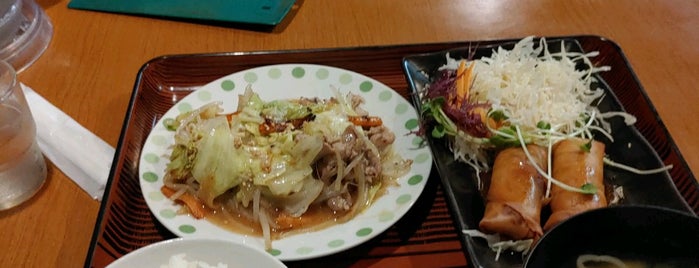 カジュアルレストラン まき is one of 飲食店（鹿児島市03）.