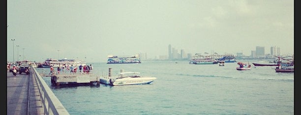 Bali Hai Pier is one of Locais curtidos por Егор.