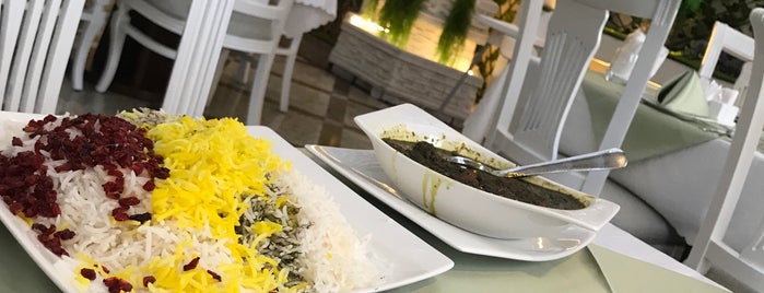 Yashar Palace Restaurant is one of Tempat yang Disimpan Mehdi.