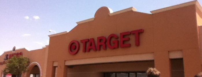 Target is one of Lugares favoritos de Ryan.