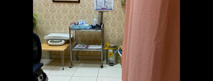 Qasr Al Raed Medical Clinic is one of Locais curtidos por Raed.