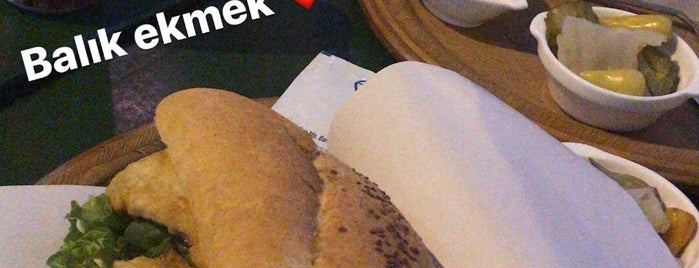 balik ekmek is one of Sadıkさんのお気に入りスポット.