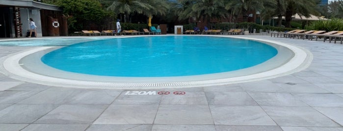 ART Rotana Swimming Pool is one of Feras 님이 좋아한 장소.
