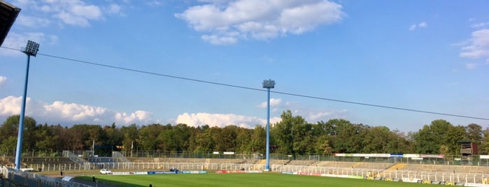 Bruno-Plache-Stadion is one of Tempat yang Disukai Robert.
