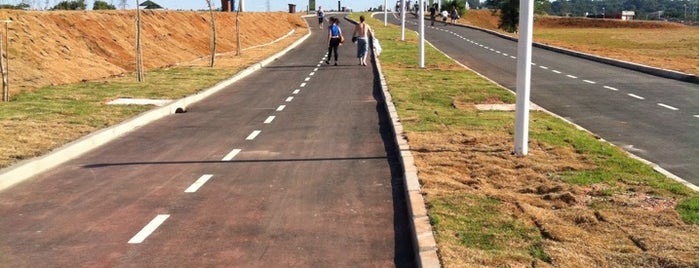 Parque Candido Portinari is one of Favorite Running Spots.