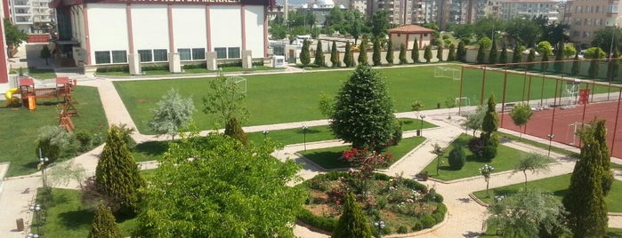 Özel Sanko Okulları is one of Orte, die Sinan gefallen.