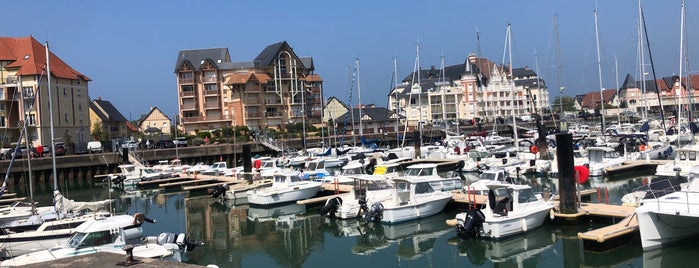 Port de plaisance de Dives-Cabourg-Houlgate is one of To Try - Elsewhere39.