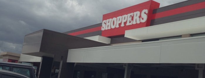 SHOPPERS is one of Joseさんのお気に入りスポット.