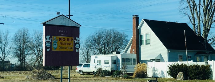 Pig Hip is one of Illinois Route 66.