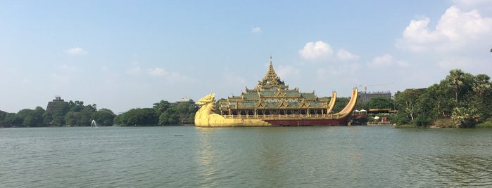 Kandawgyi Lake is one of Lieux qui ont plu à Ankur.