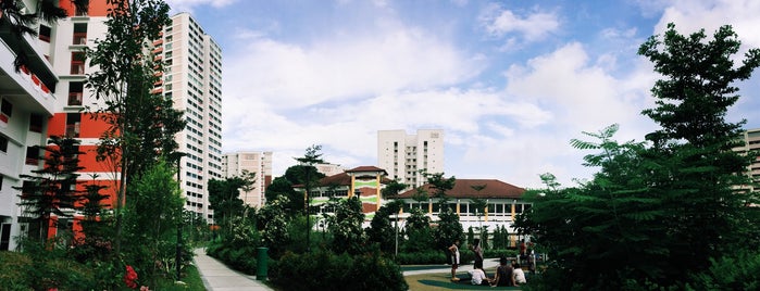 Yuhua Community Centre is one of Badminton.