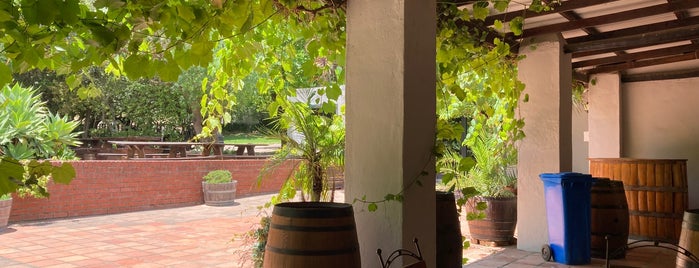 Kaapzicht Wine Estate is one of SA.