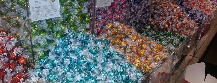 Lindt is one of Shyloh'un Beğendiği Mekanlar.