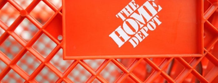 The Home Depot is one of Lieux qui ont plu à Meredith.