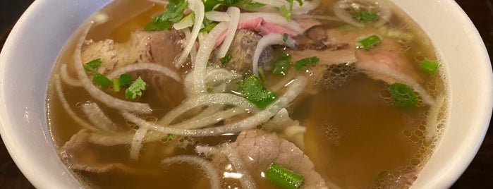 Pho Ninh Kieu is one of Owlさんのお気に入りスポット.