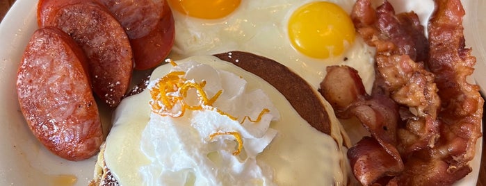 Moke’s Bread & Breakfast is one of Posti salvati di Stacy.