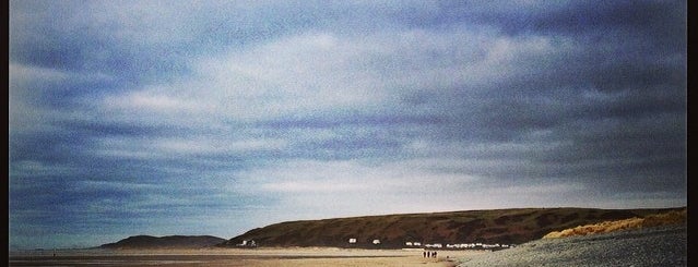 Ynyslas National Nature Reserve is one of Wayneさんのお気に入りスポット.