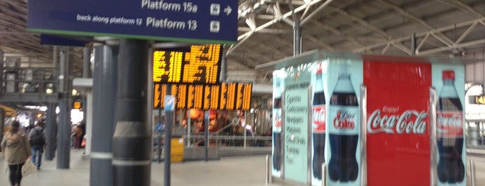 Leeds Railway Station (LDS) is one of Carlさんのお気に入りスポット.