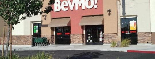 BevMo! is one of สถานที่ที่ Mark ถูกใจ.