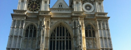 Вестминстерское аббатство is one of London.