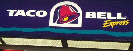 Taco Bell is one of edwardさんのお気に入りスポット.