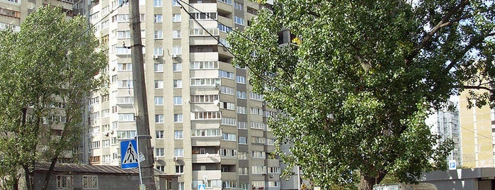 Святошинська площа is one of Площади города Киева.