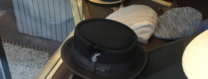 Byrnie Utz Hats is one of Slightly Stoopid'in Beğendiği Mekanlar.