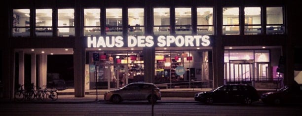 Haus des Sports is one of Культурное чревоугодие и прогрессирующий гедонизм.