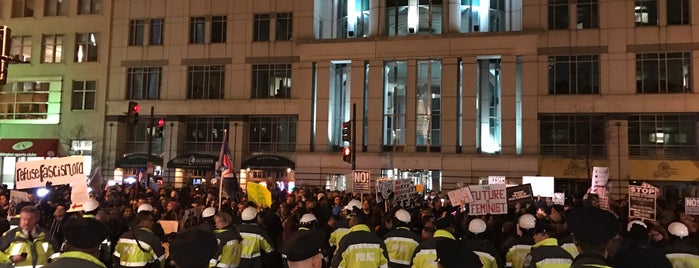 Deploraball is one of Lieux qui ont plu à Ryan.