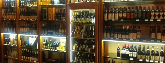 Bar Cristal is one of Levanto.