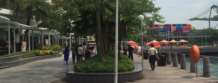 The Promenade (VivoCity Waterfront Boardwalk) is one of Rex'in Beğendiği Mekanlar.